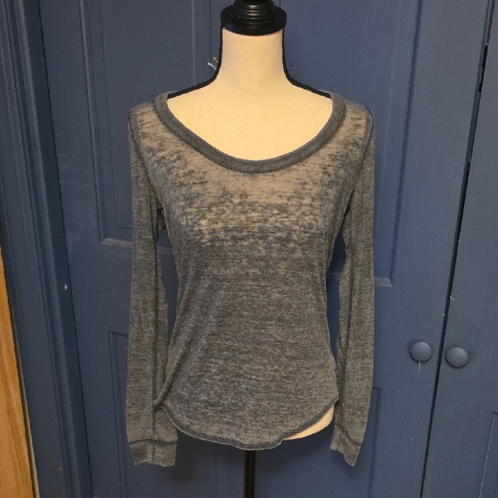 5/$40 Chaser Heathered Gray Long Sleeve Top Open Back Xsmall Fits Like Small